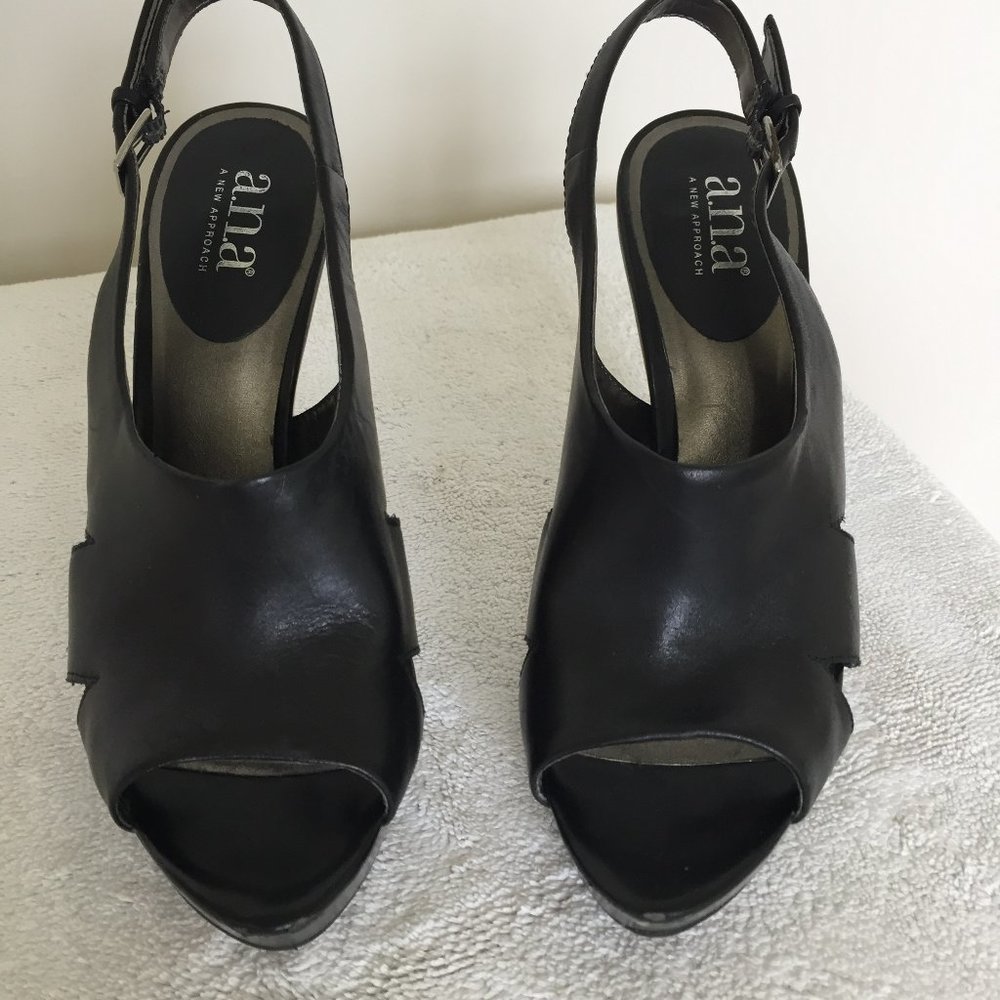 Ana Platform Sandal